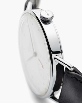 © nomos glashütte